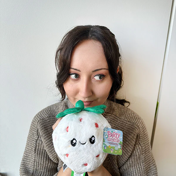 Party Snacker White Strawberry - Image 4