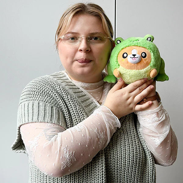 Undercover Snacker Corgi in Frog - Image 4